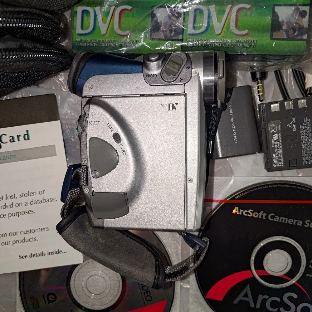 Canon Elura 40 MC Mini DV Video Camcorder + Extra Tested Working